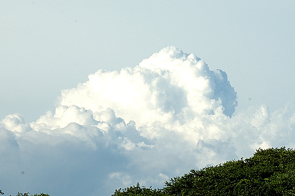 モクモク雲